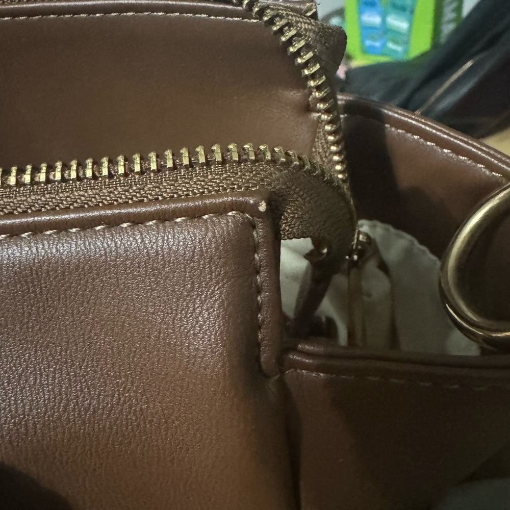 White Elm Gemini Brown Shoulder Bag - Picture 10 of 11